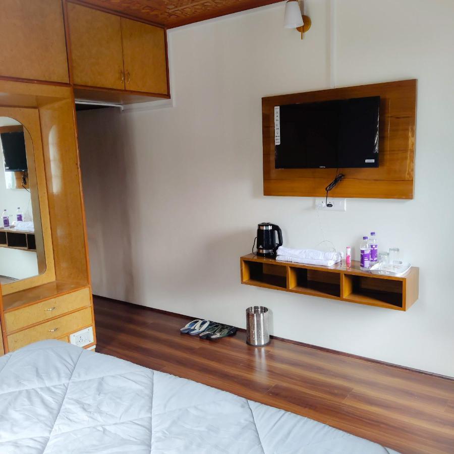 Hotel Peaceful Mornings Srinagar Εξωτερικό φωτογραφία